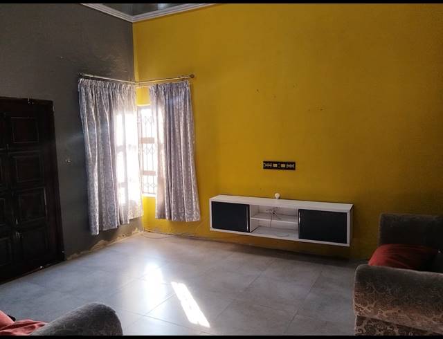 3 BEDROOM HOUSE FOR SALE IN SEBOKENG ZONE 17
